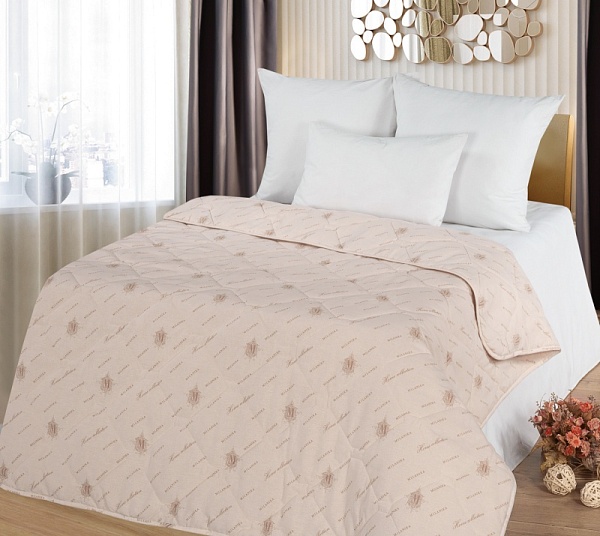 Одеяла "Уют" овечья шерсть облегченное (1,5 спальный)